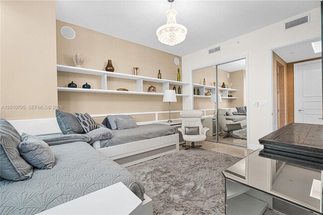 Building Photo - 16051 Collins Ave