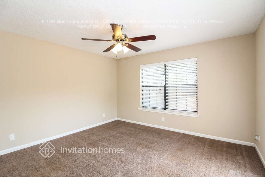 Building Photo - 3718 Twin Oak Ct