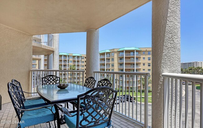 Building Photo - 4670 Links Village Dr