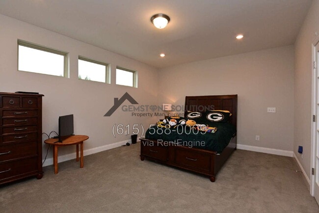 Building Photo - 1028 Fenner Ln