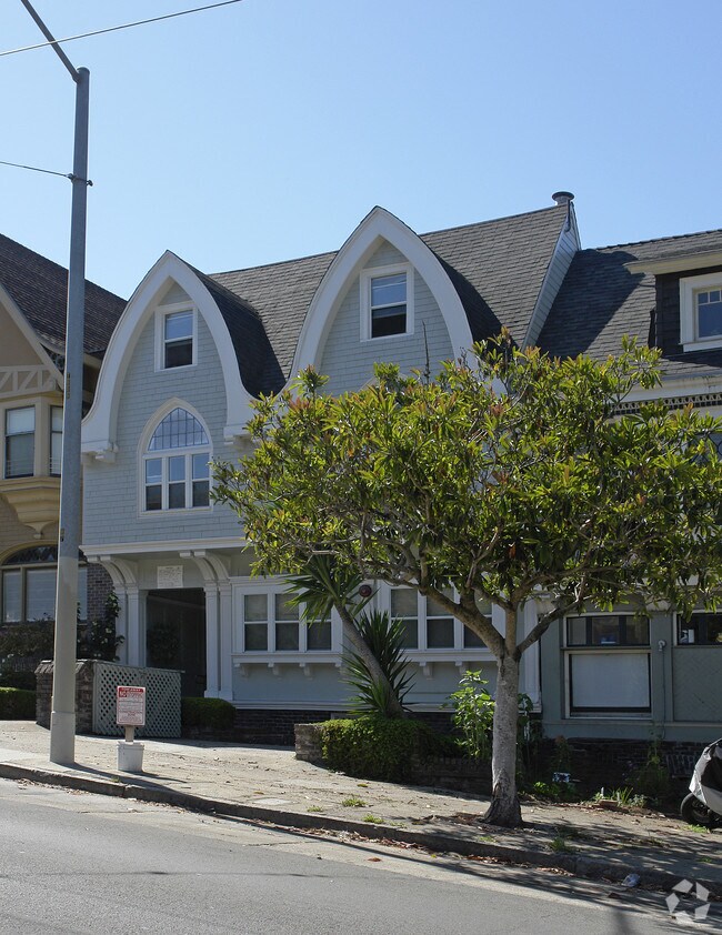 Building Photo - 909 Ashbury St