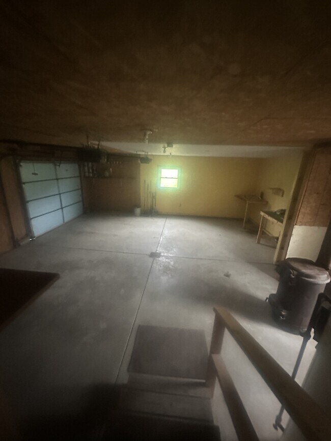 Building Photo - 862 OH-93