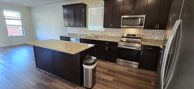 Building Photo - 153 Purple Sandpiper Ln