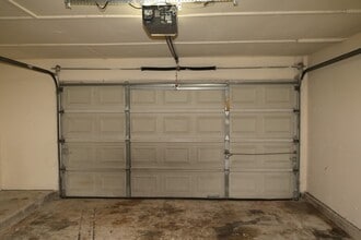 Building Photo - 17514 Autumn Trails Ln