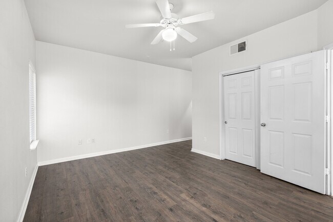 Building Photo - 6160 Eckhert Rd