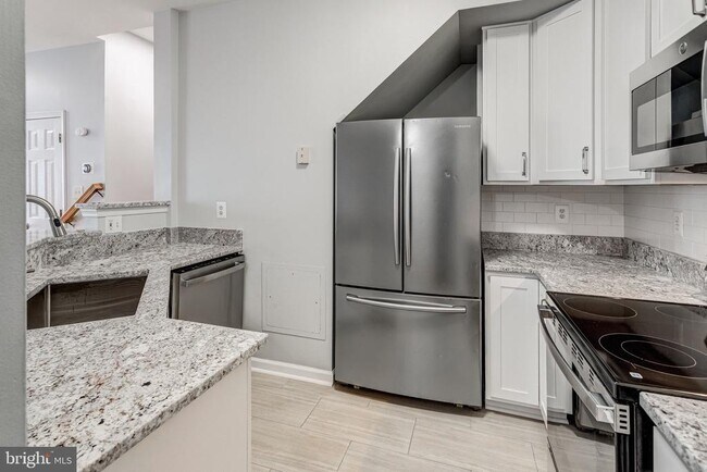 Building Photo - 8315 Sanderling Way