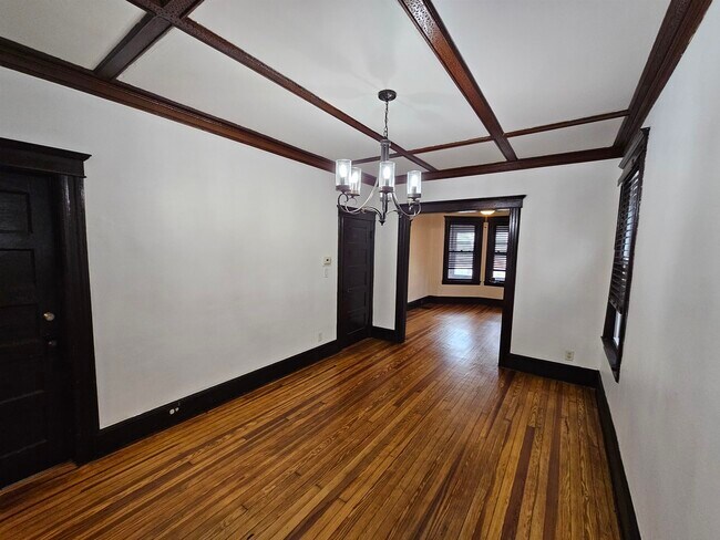 Building Photo - 303 Fulton Ave