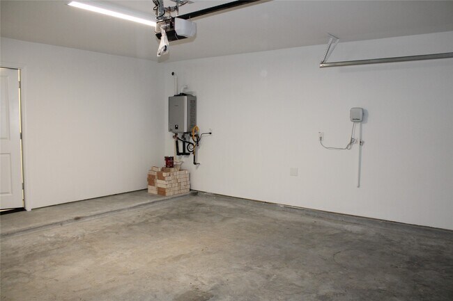 Building Photo - 21211 Gulf Menhaden Ln