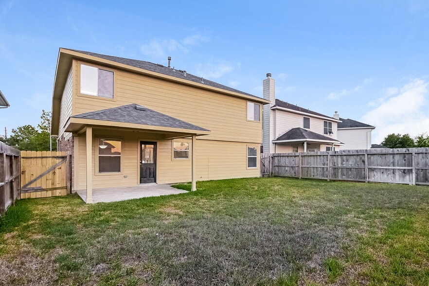Building Photo - 1406 High Park Cir