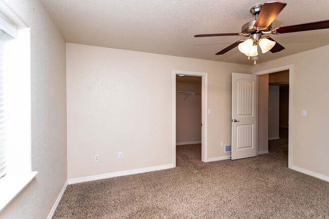 Building Photo - Spacious 5-Bedroom Home with Finished Base...