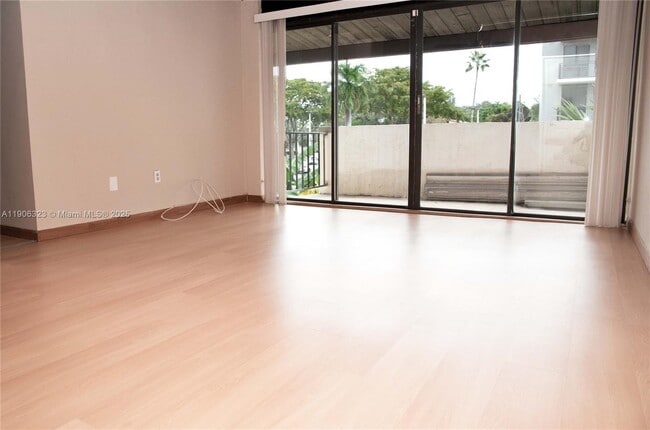 Building Photo - 19216 NE 25th Ave