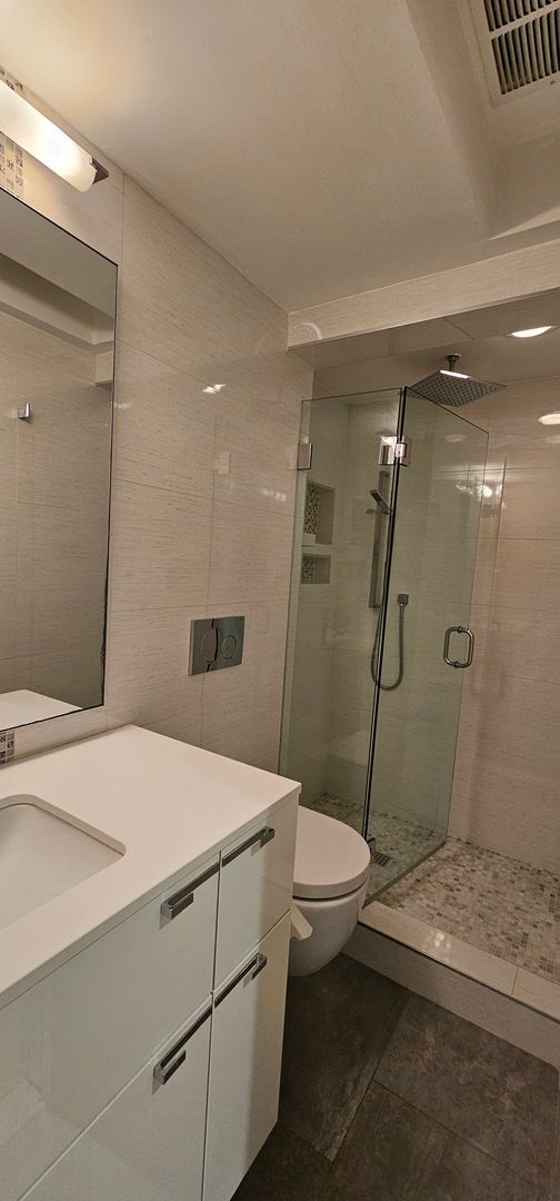 Building Photo - Luxurious 2 Bed 2 Bath Garden Level Condo In Desired Old City II - Dupont Circle