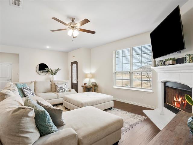 Building Photo - 173 Mdw Vis Dr