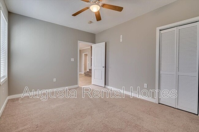 Building Photo - 719 Bonnie Oaks Ln