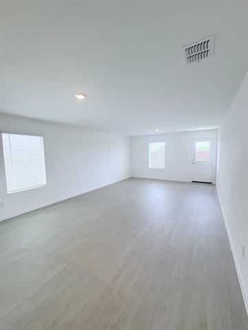 Building Photo - 6234 Sanderling St