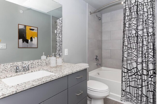 Building Photo - Fresh Living in Houston | Specials Availab...