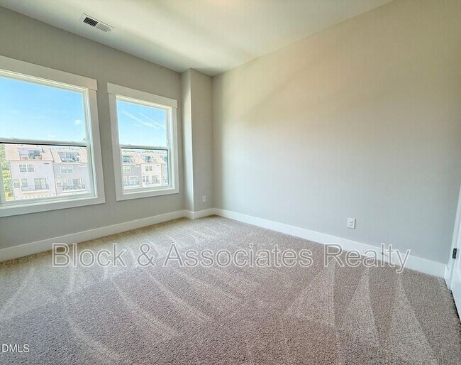 Building Photo - 776 Ballyneal Aly