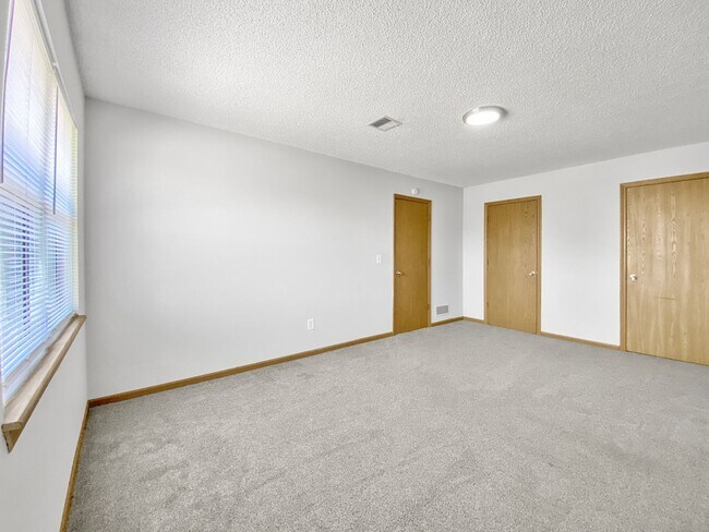 Building Photo - Brand New Unit Townhome | 2 BR/1BA | Fully renovated kitchen!