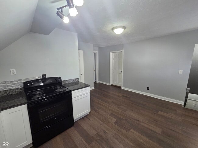 Building Photo - 2805 Boulevard Pl