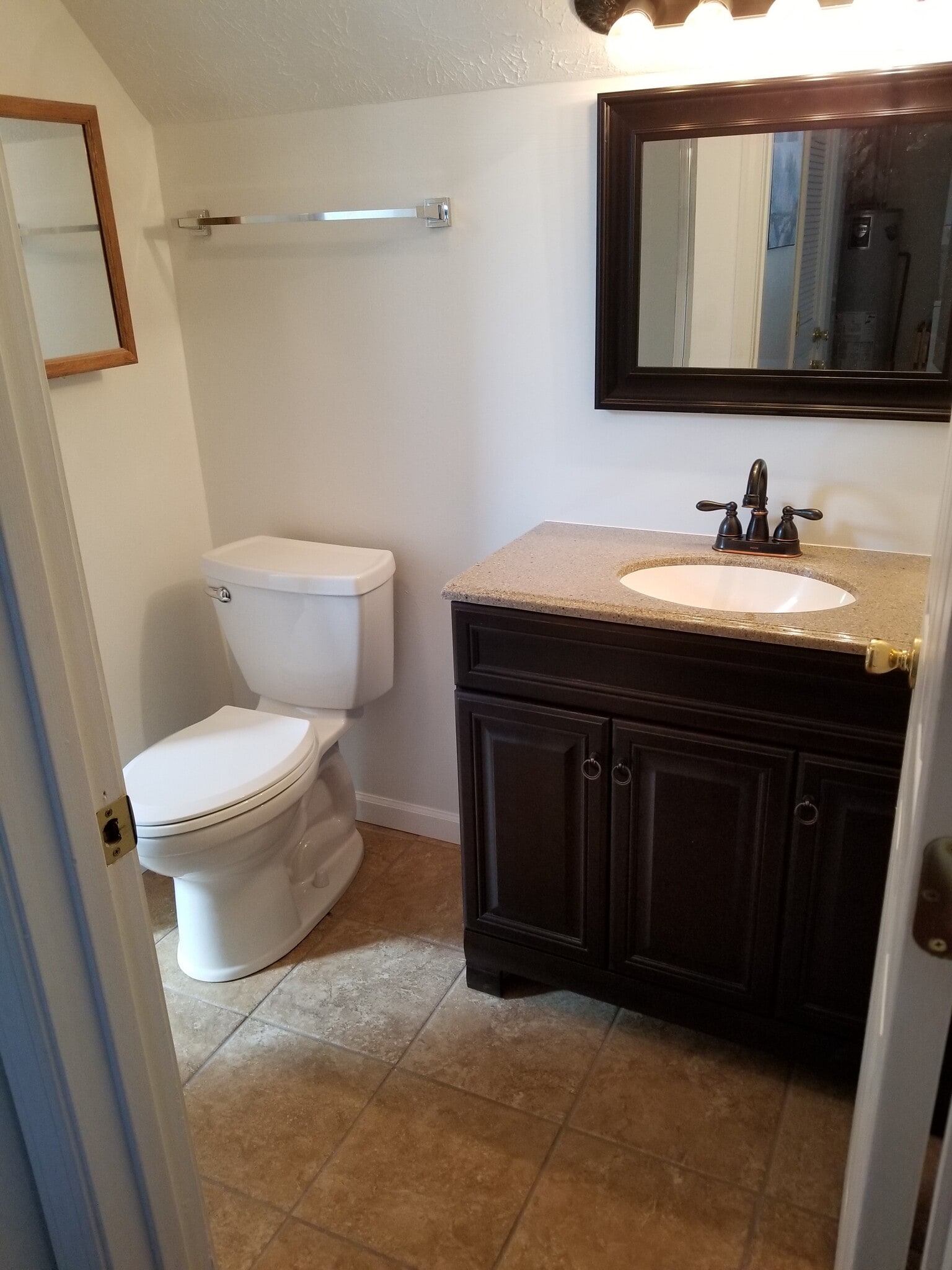 Building Photo - 1236 S College Mall Rd