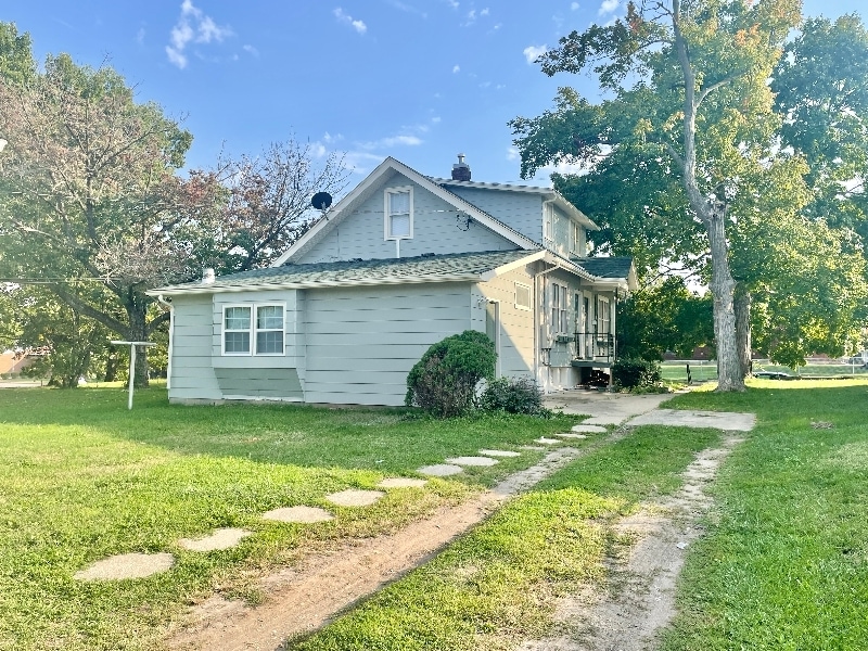 Building Photo - 1021 Keokuk St