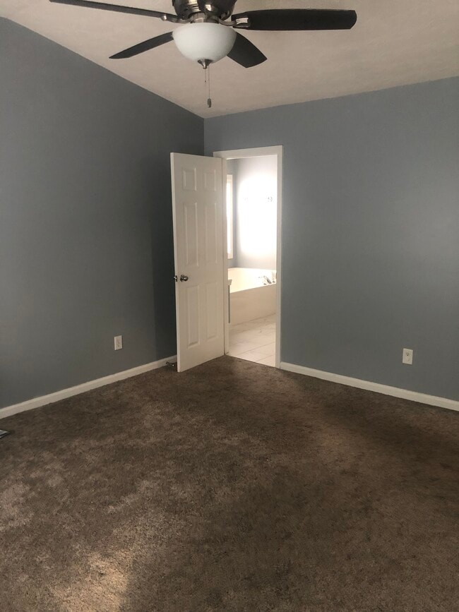 Building Photo - 7717 Bellmist Dr