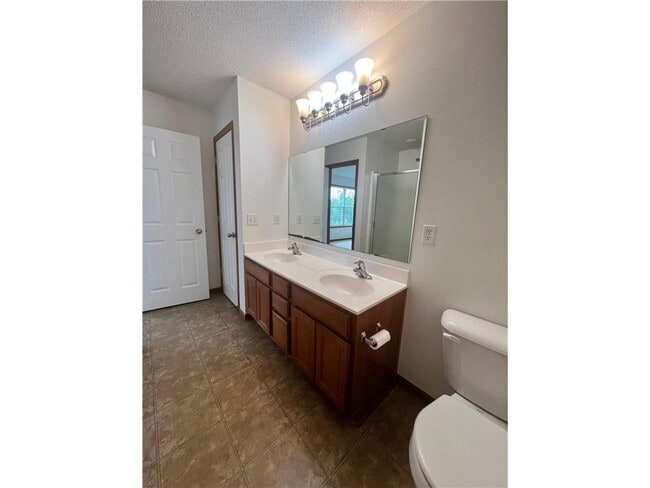 Building Photo - 5026 Yuma Ln N