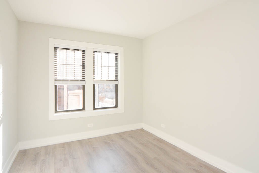 Building Photo - 1128 Maple Ave