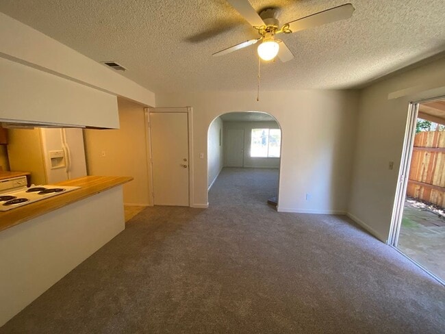 Building Photo - 8073002/65