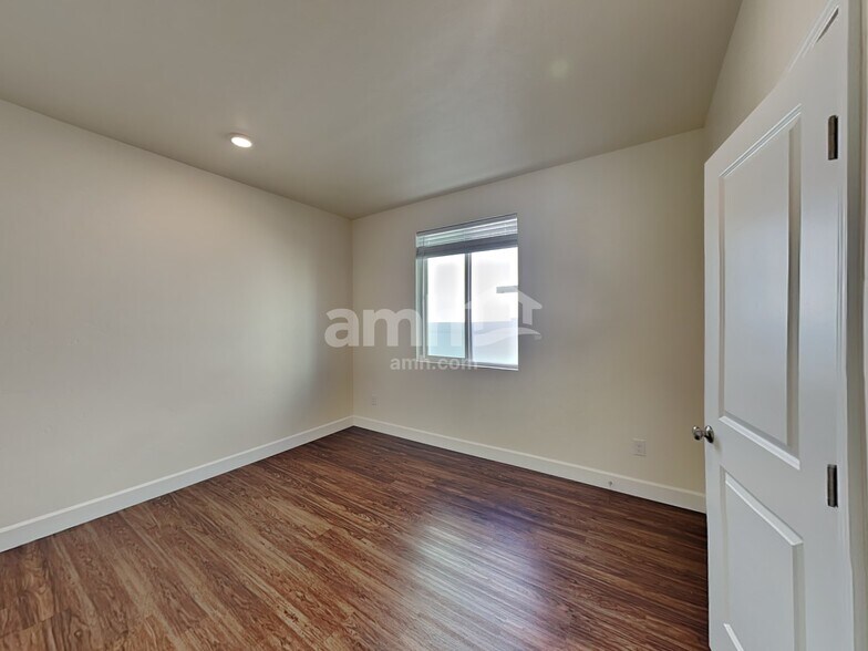 Building Photo - 5069 W White Ash Ct