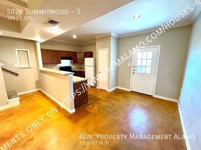 Building Photo - 5026 Summitwood-3