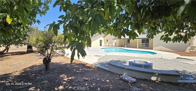 Building Photo - 3024 Sonrisa Dr