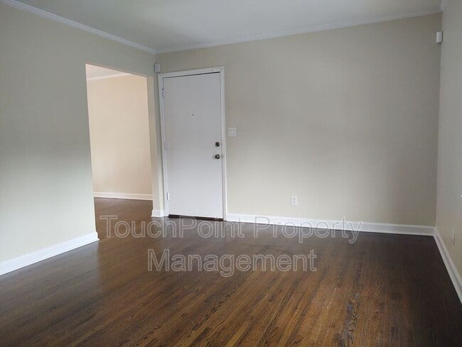 Building Photo - 910 McAlway Rd
