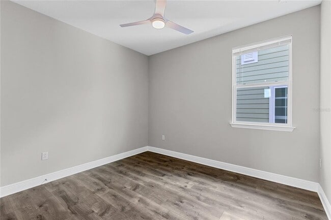 Building Photo - 10205 Pearson Ave