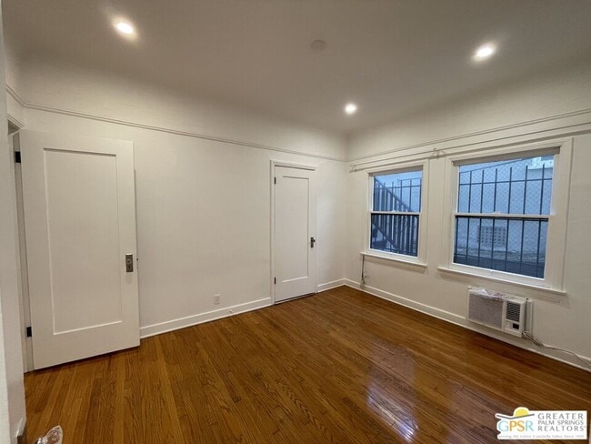 Building Photo - 739 Occidental Blvd