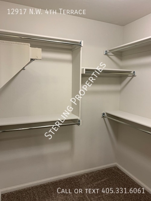 Building Photo - 12917 NW 4th Terrace