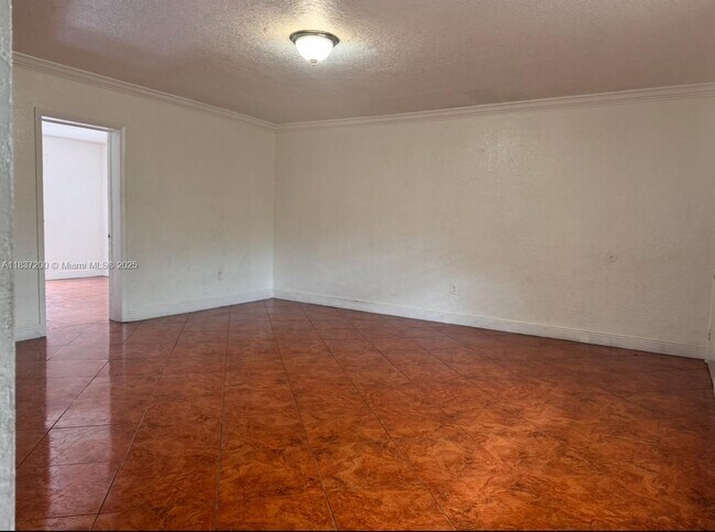 Building Photo - 1230 W 54th St