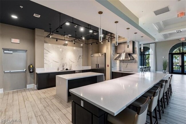 Building Photo - 5459 Useppa Dr