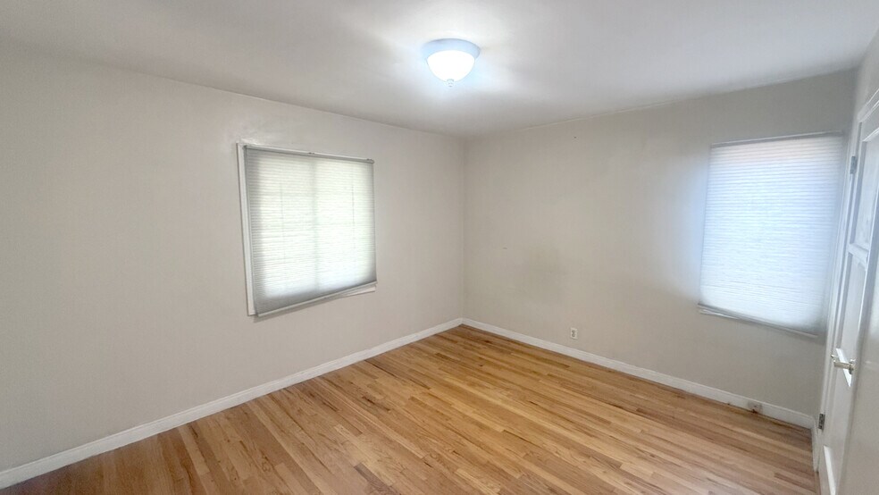 Building Photo - 6243 Blucher Ave