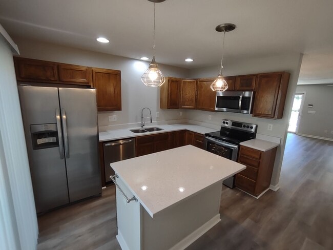 Building Photo - Beautiful Townhome in University Heights C...