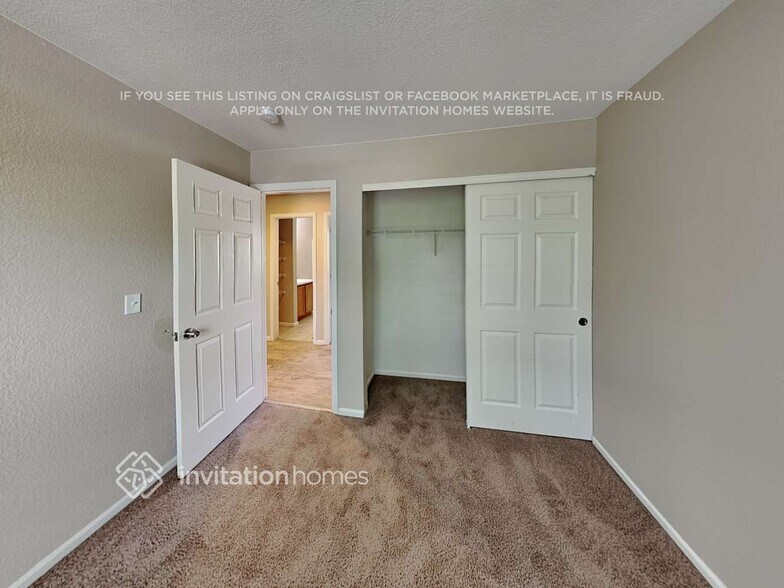 Building Photo - 1465 Hummingbird Cir