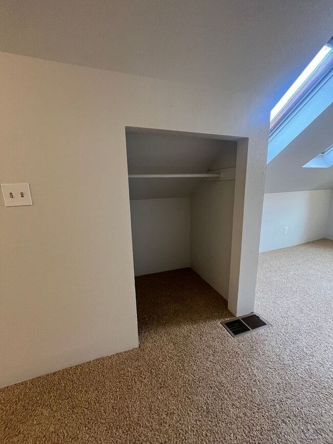 Building Photo - 3-Bedroom 2-Bathroom home in Cottage Grove