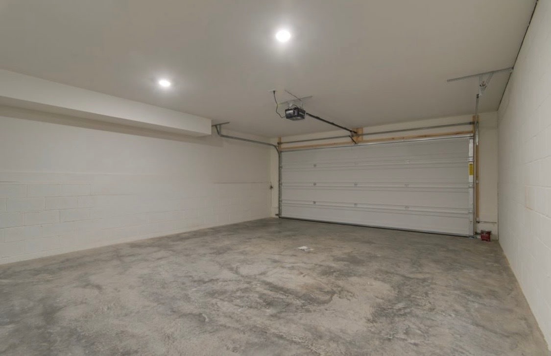 Building Photo - 3325 Felicia St