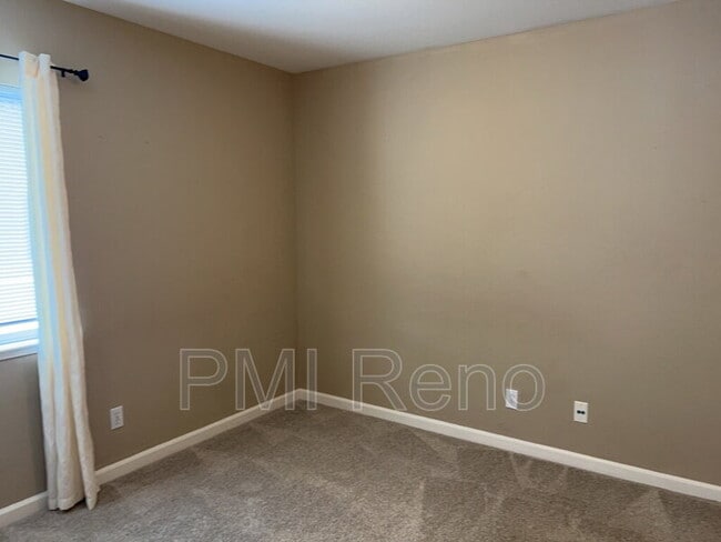 Building Photo - 9274 Lone Wolf Cir