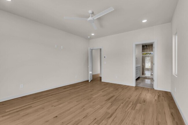 Building Photo - Amazing New Construction in North Nashville!