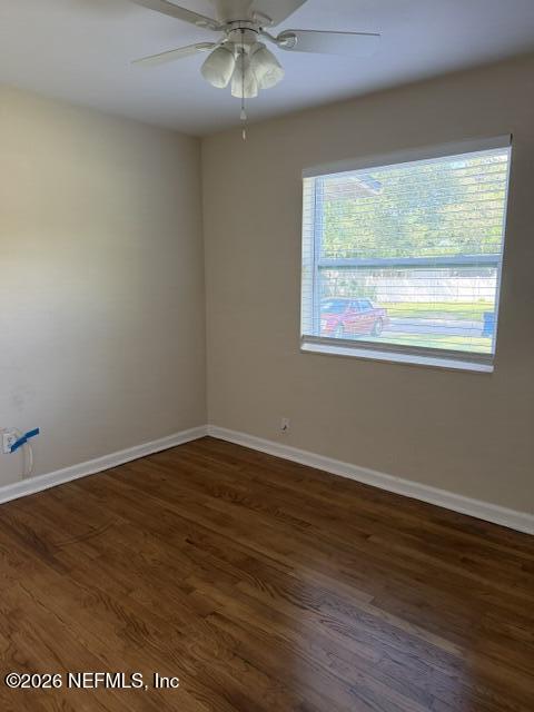 Building Photo - 2404 Red Oak Dr