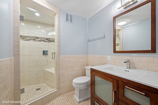 Building Photo - 505 N Lake Shore Dr