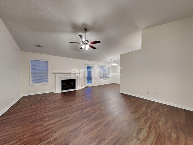 Building Photo - 3471 Erin Glen NW