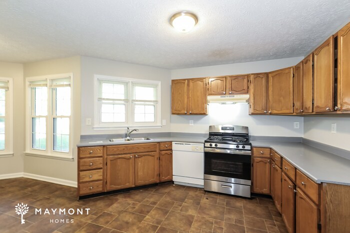 Building Photo - 1088 Helmer Rd