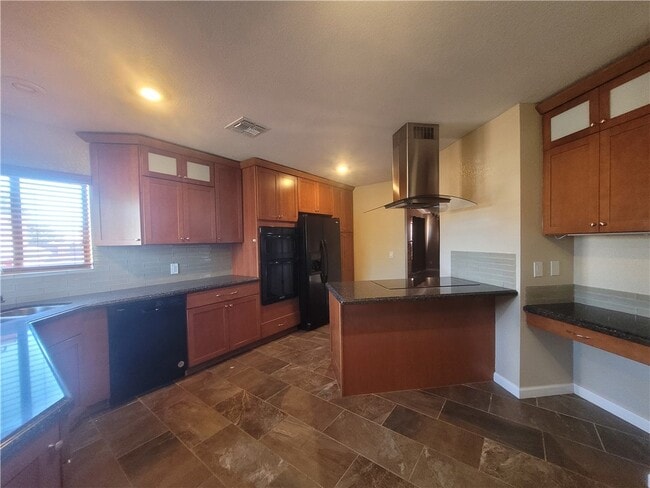 Building Photo - 3835 Smoketree Cir